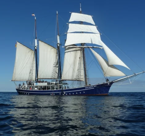 Santa Barbara Anna na pełnym morzu