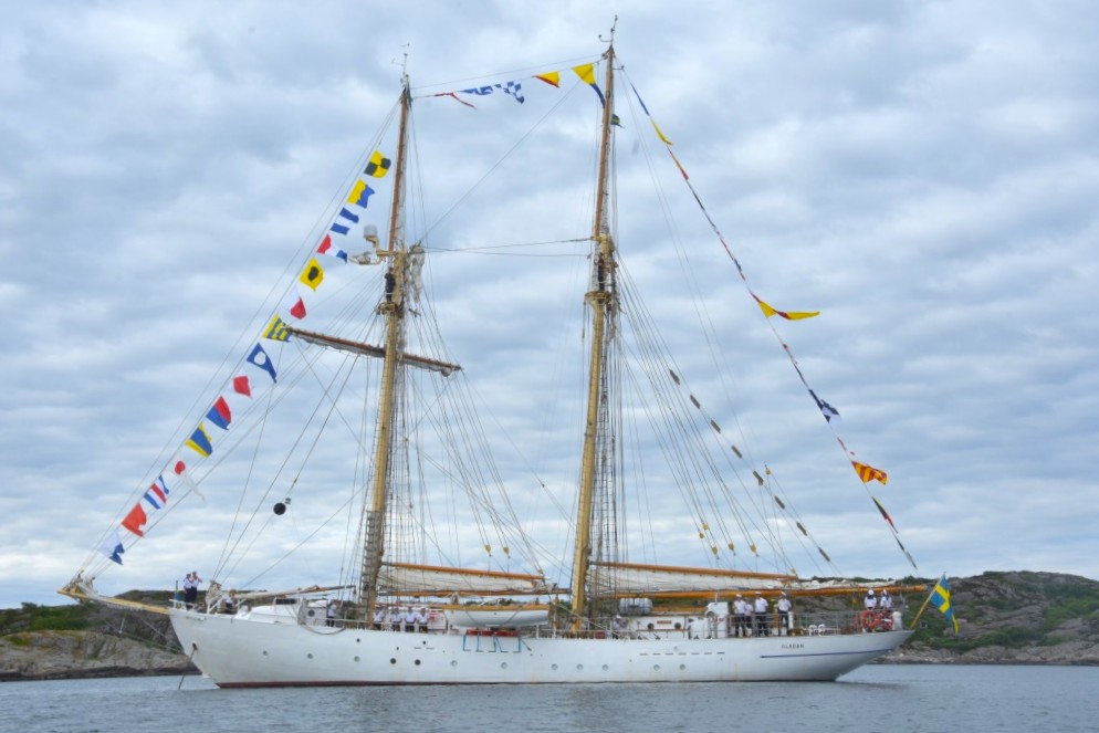 HMS Gladan