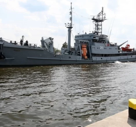 ORP Piast w porcie