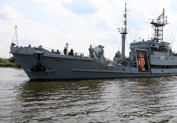 ORP Piast w porcie