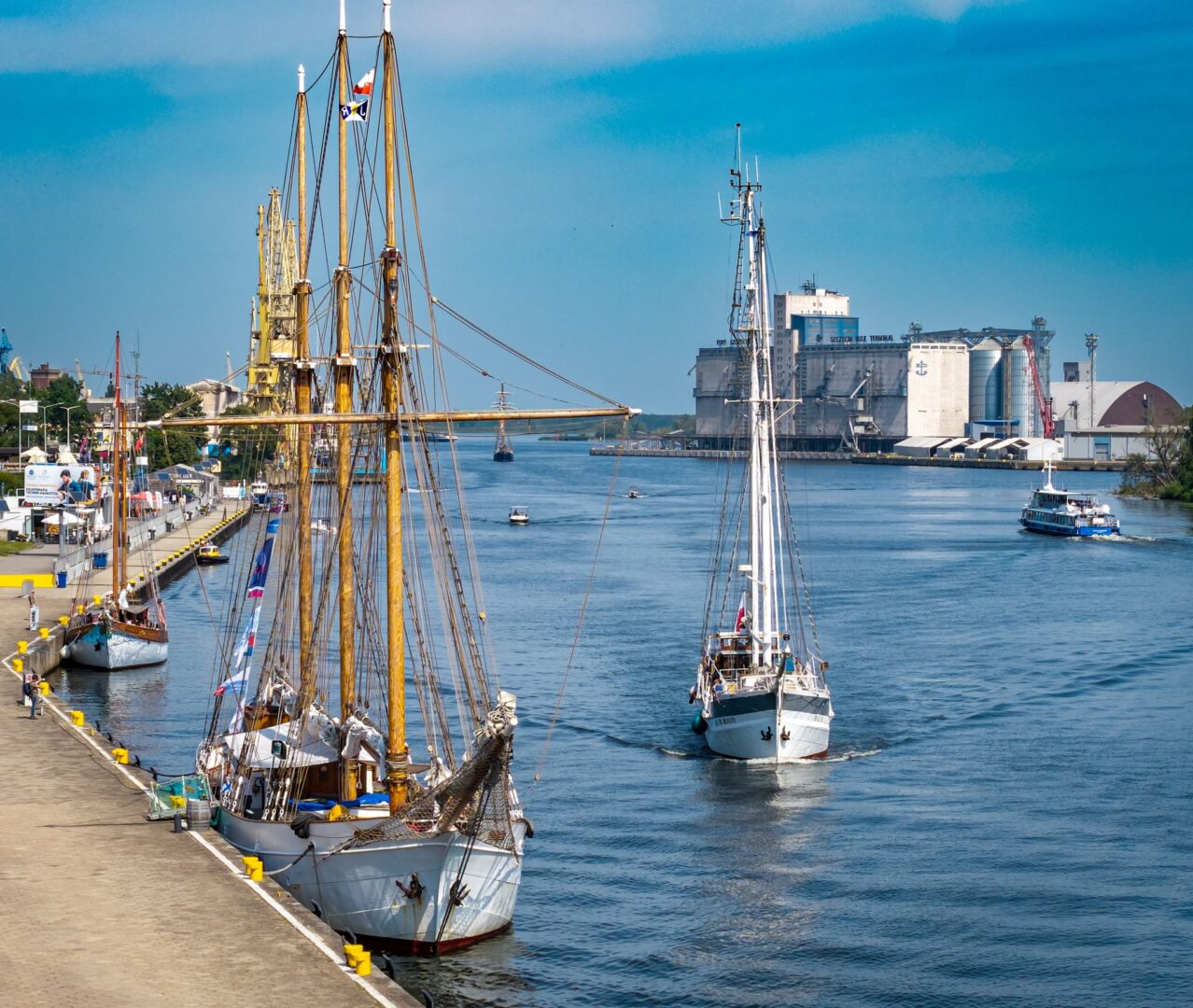 Witamy w Szczecinie! Pierwsze żaglowce zacumowały