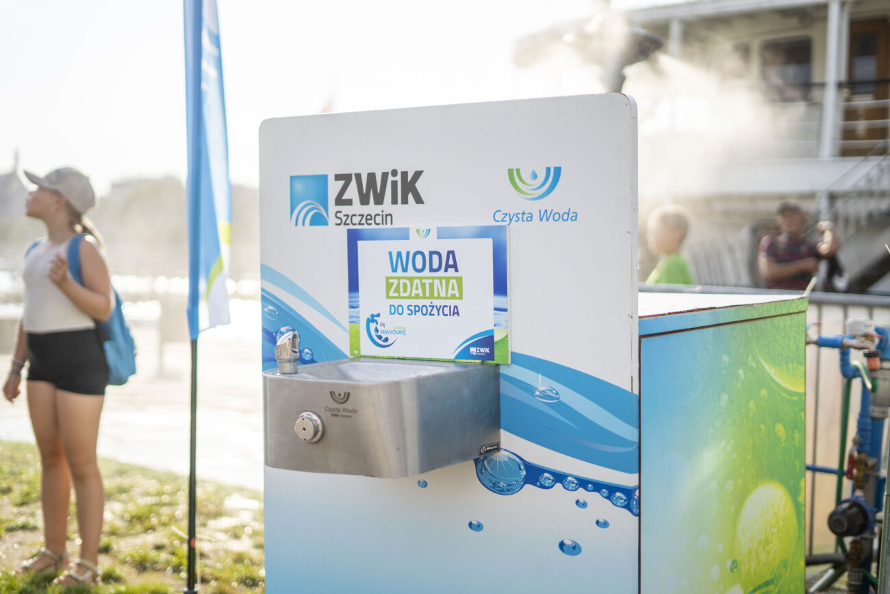 Kropla eksperymentu i ocean zabawy w strefie ZWiK